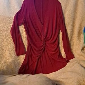 Sexy long sleeved hi-lo shirt in deep blood red